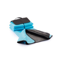 light blue (± PMS 2995)